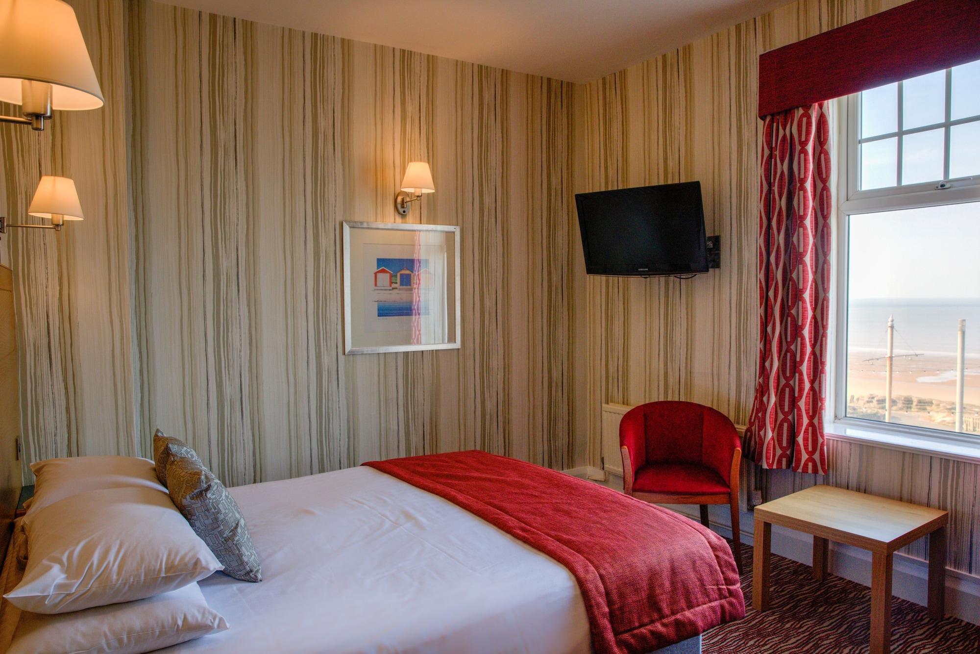 Cliffs Hotel Blackpool Bagian luar foto