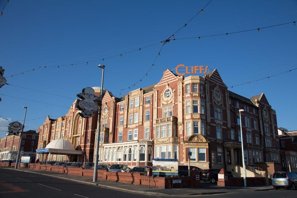 Cliffs Hotel Blackpool Bagian luar foto