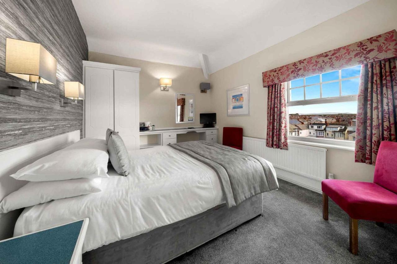 Cliffs Hotel Blackpool Bagian luar foto