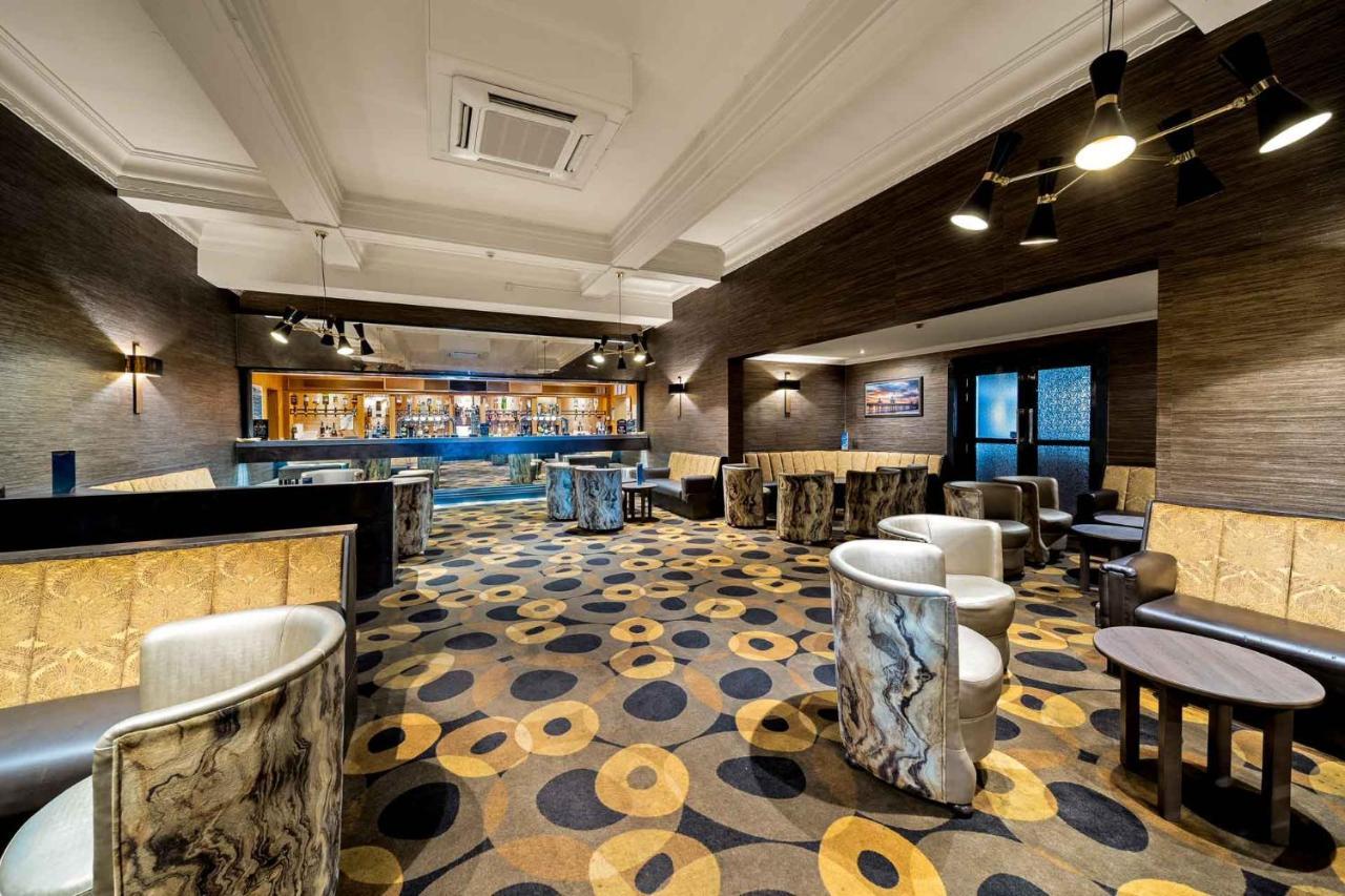 Cliffs Hotel Blackpool Bagian luar foto