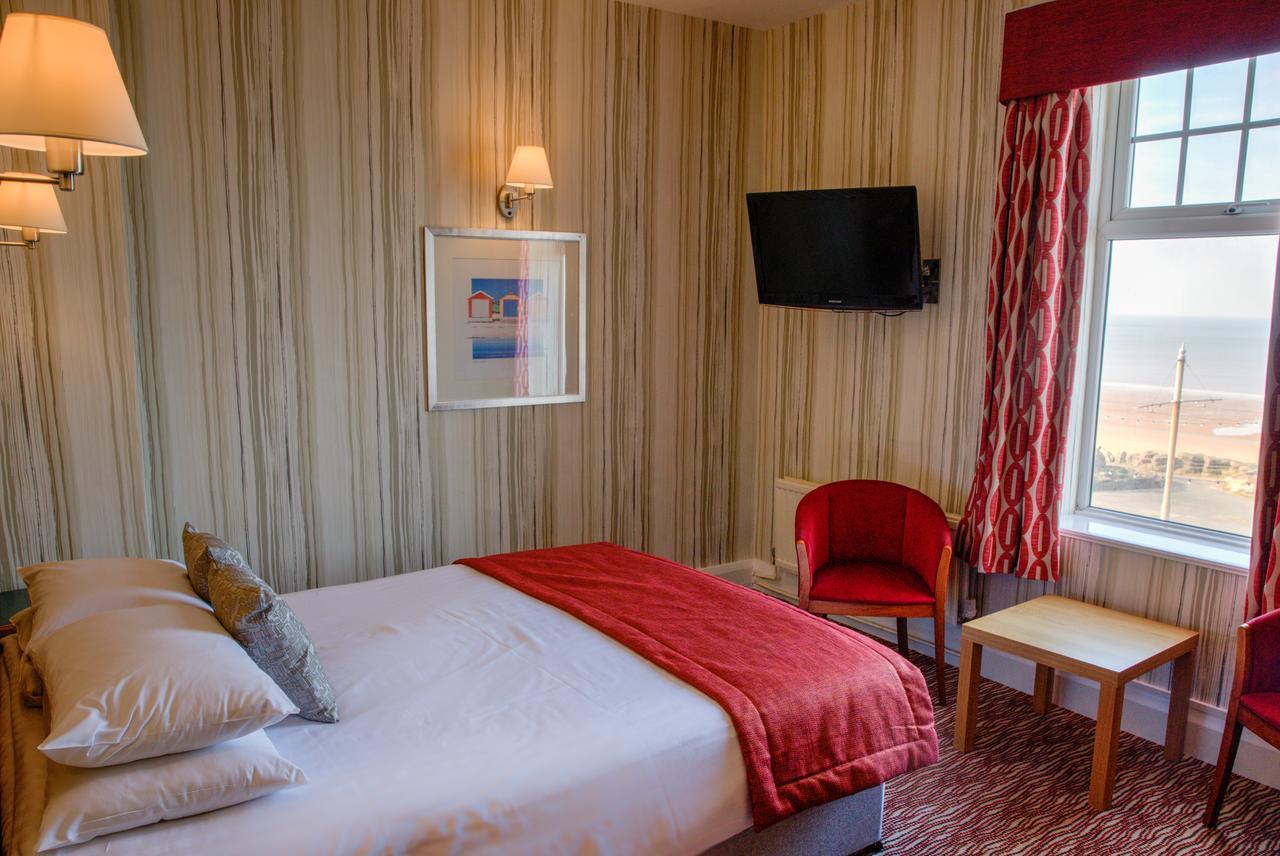 Cliffs Hotel Blackpool Bagian luar foto