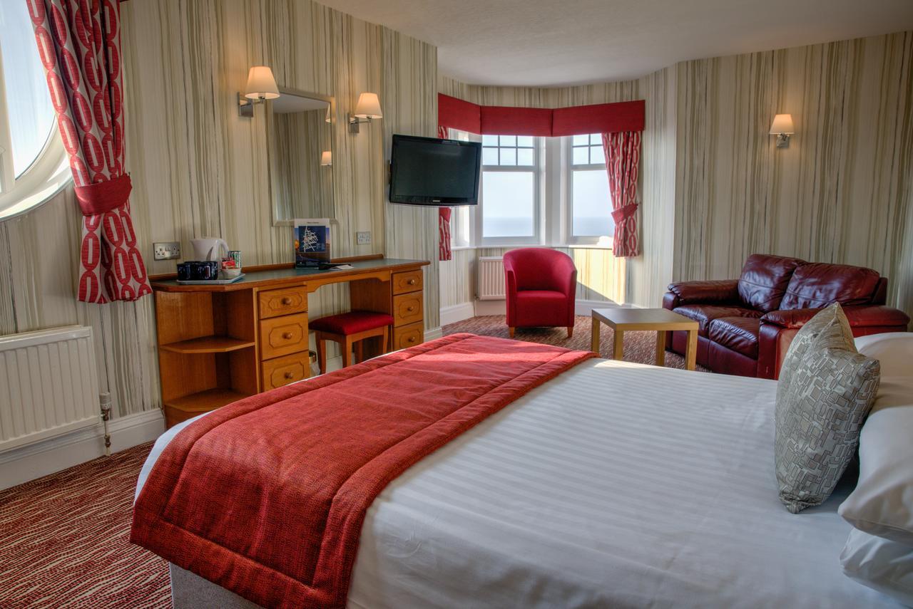 Cliffs Hotel Blackpool Bagian luar foto