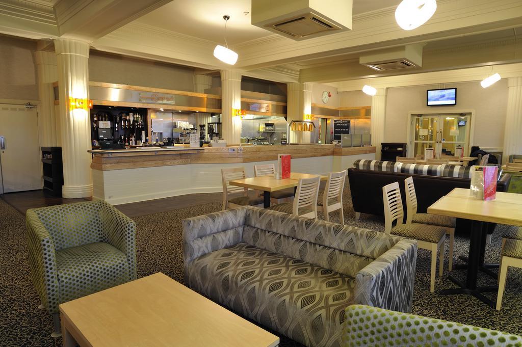 Cliffs Hotel Blackpool Bagian luar foto
